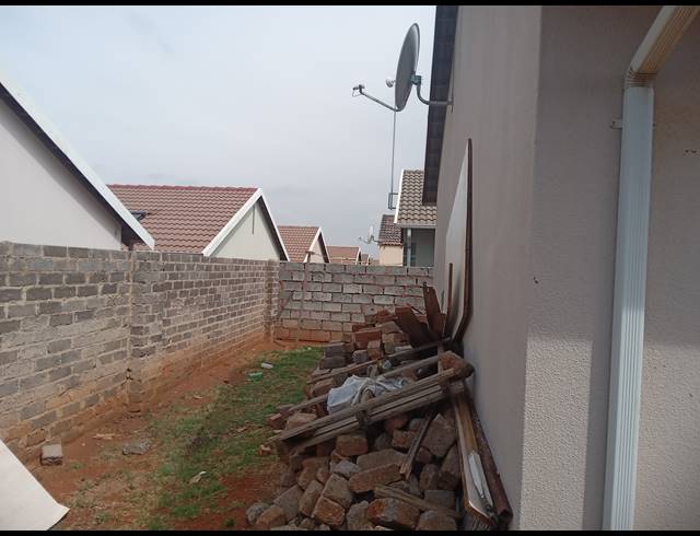 2 BEDROOM FREEHOLD FOR SALE IN SALFIN